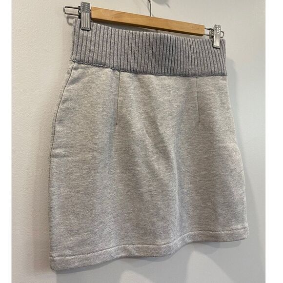 Susana Monaco Zipped Gray Mini Skirt - Picture 2 of 7